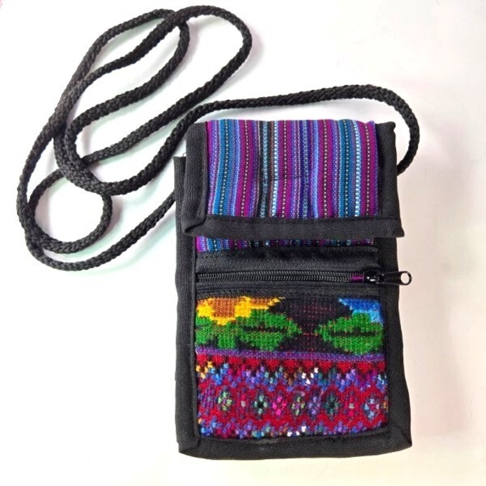 Small Handcrafted 1990s Colorful Woven Guatemalan Crossbody Purse Handbag